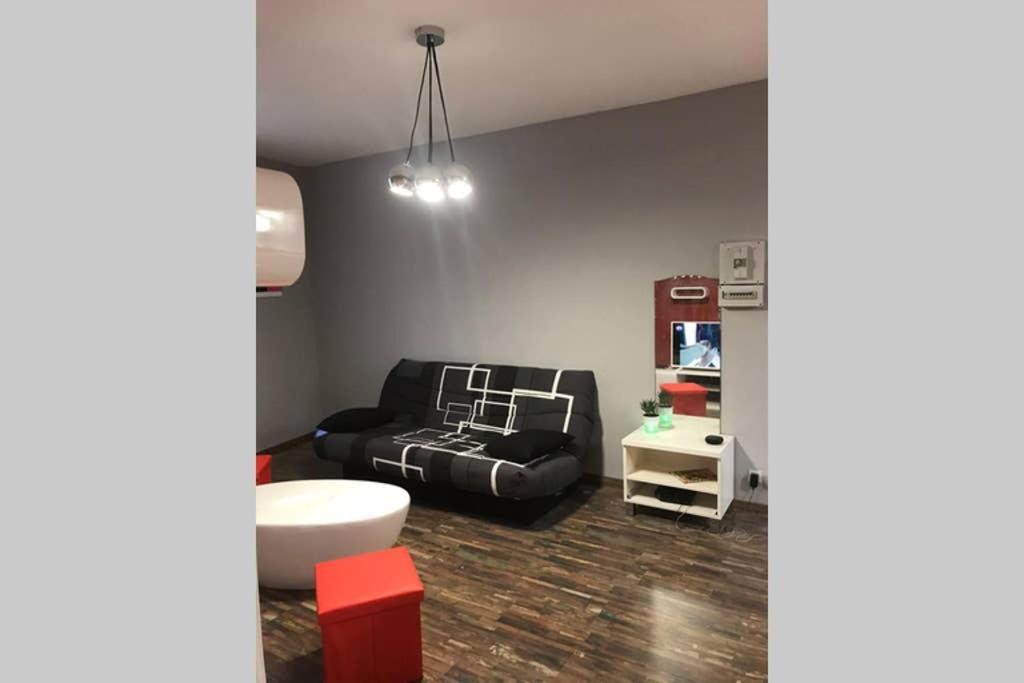 Appartement Style Pop Art Avec Garage Centre Historique Béziers Dış mekan fotoğraf