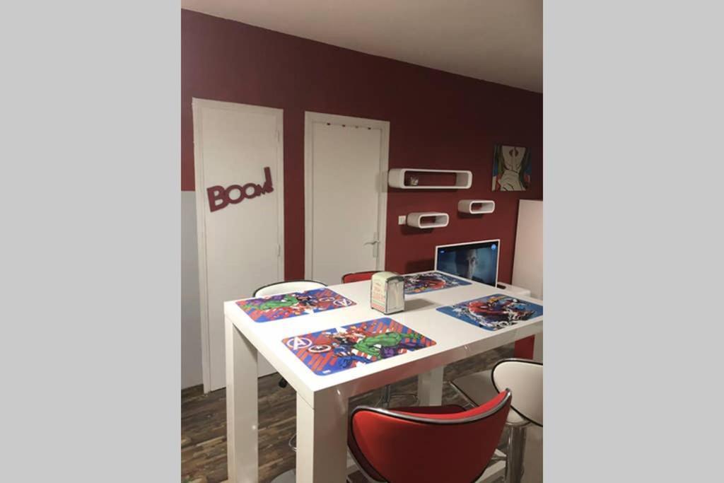 Appartement Style Pop Art Avec Garage Centre Historique Béziers Dış mekan fotoğraf